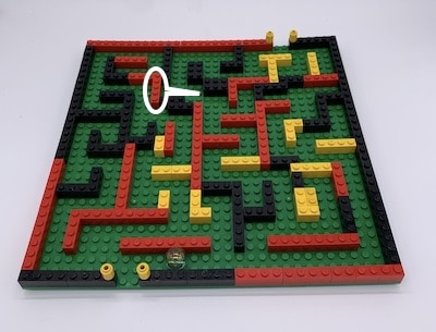 LEGO-Labyrinth einen Stein versetzen