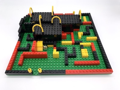 Dreidimensionaler Irrgarten aus LEGO