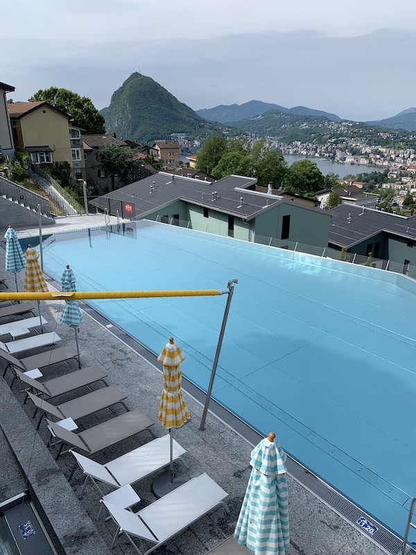 Schwimmbad Reka-Ferienanlage in Lugano