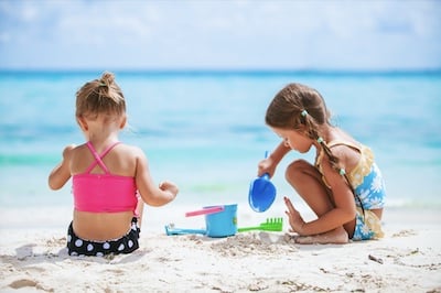 Strandspielzeug als Sommergeschenk