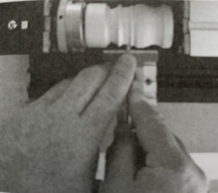 Drechselanleitrung - Dre chselmesser mit beiden Händen bedienen