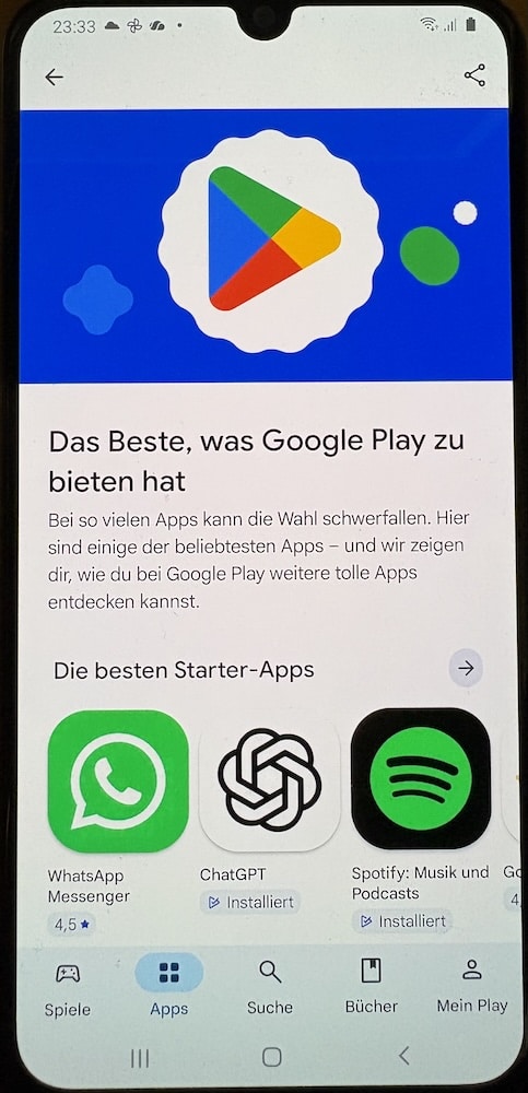 Der Startbildschirm eines Samsung-Handys mit dem Play-Store-Symbol
